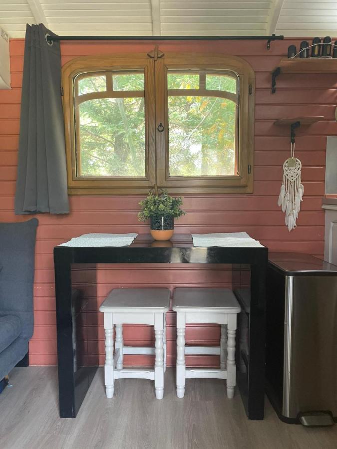 Affittacamere Roulotte En Bois Sud France Le Soler Esterno foto